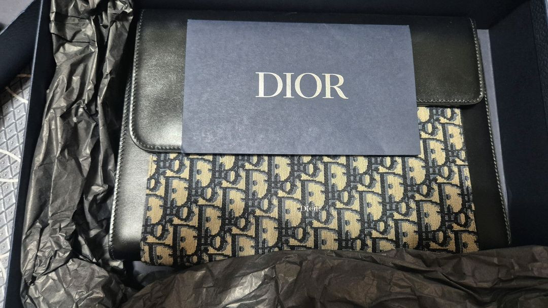 디올클러치백팝니다--3