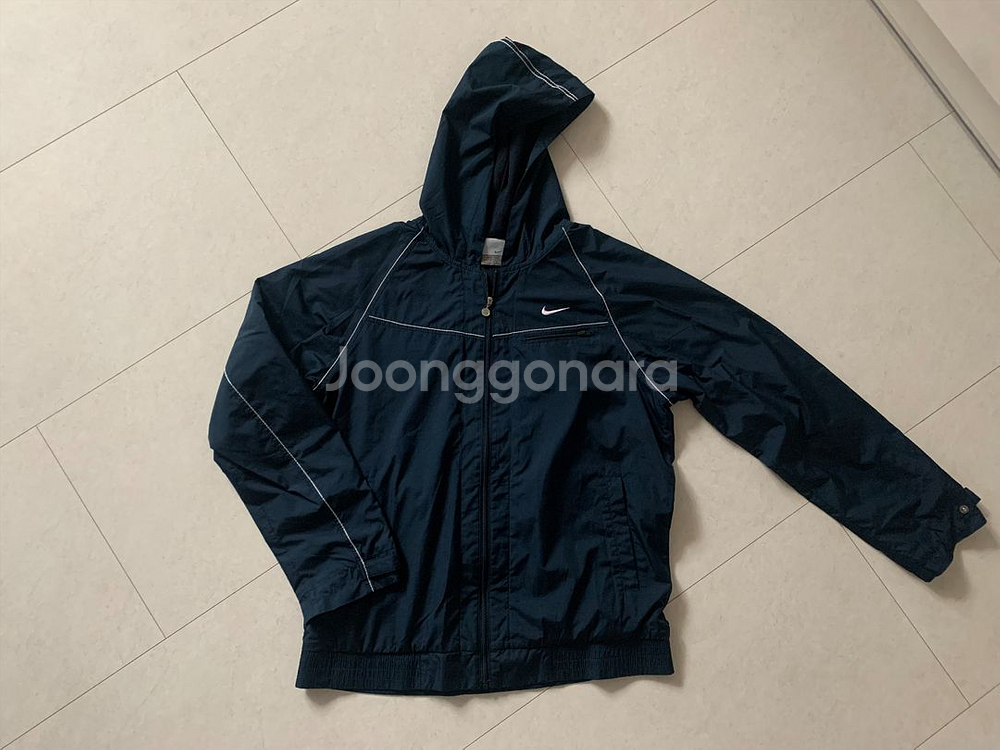 나이키 우먼 바람막이 M--0