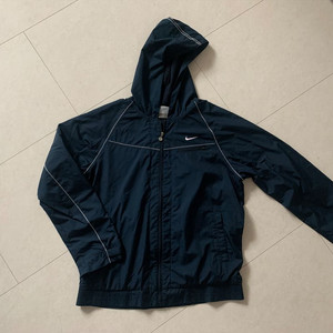 나이키 우먼 바람막이 M