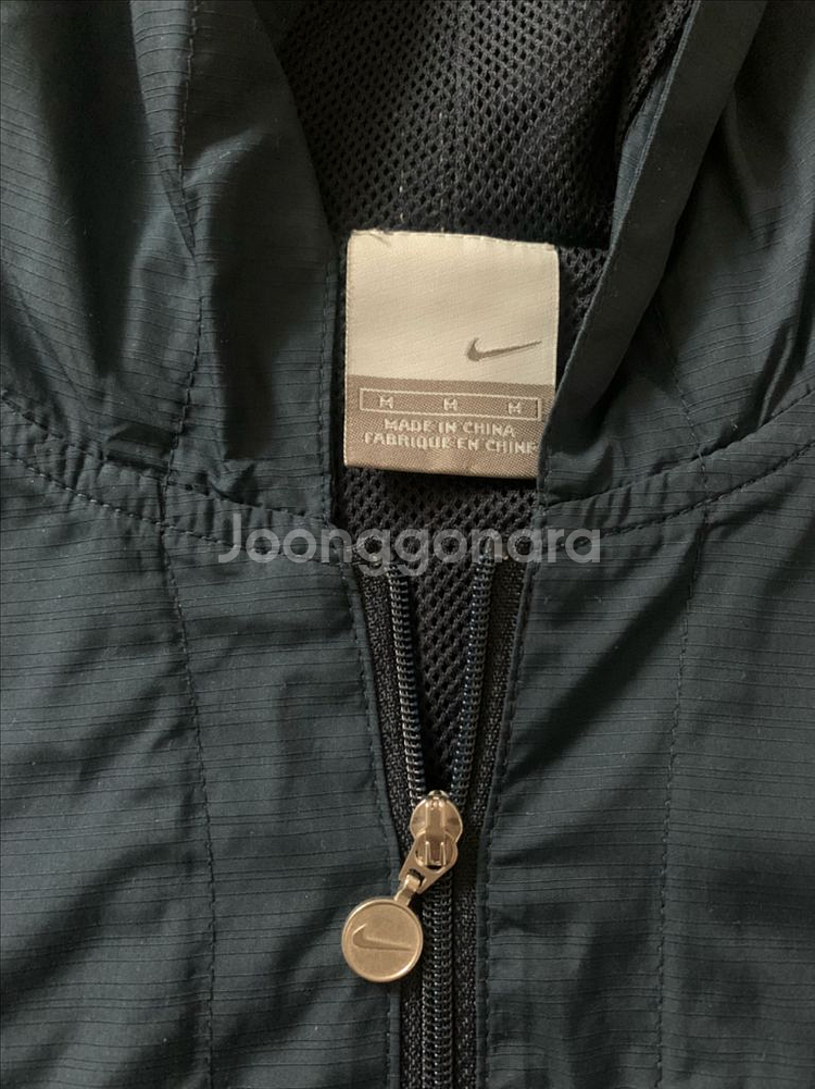 나이키 우먼 바람막이 M--1