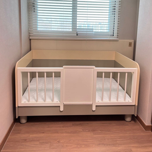 솜트리 토들러라지 침대 데이베드+매트리스+범퍼가드+양면패드 실사용 6개월