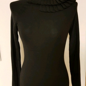 엠포리오 아르마니 터틀넥 38