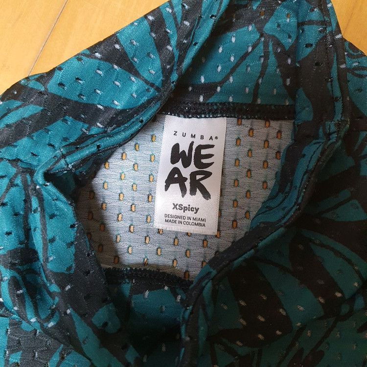 줌바 정품 상의들xs--3