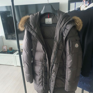 몽클레어 남성 아프톤 패딩점퍼 2 백화점판 이미지