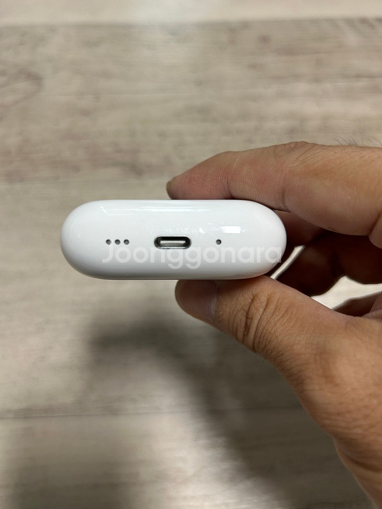 에어팟 프로 3세대 본체--3