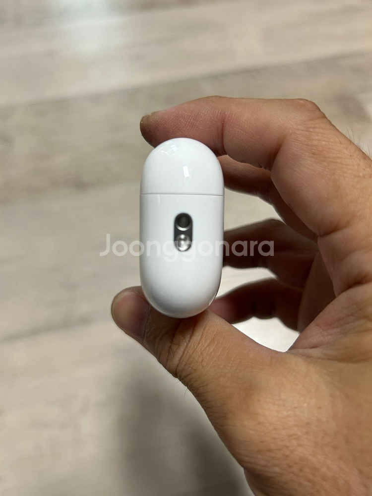 에어팟 프로 3세대 본체--4