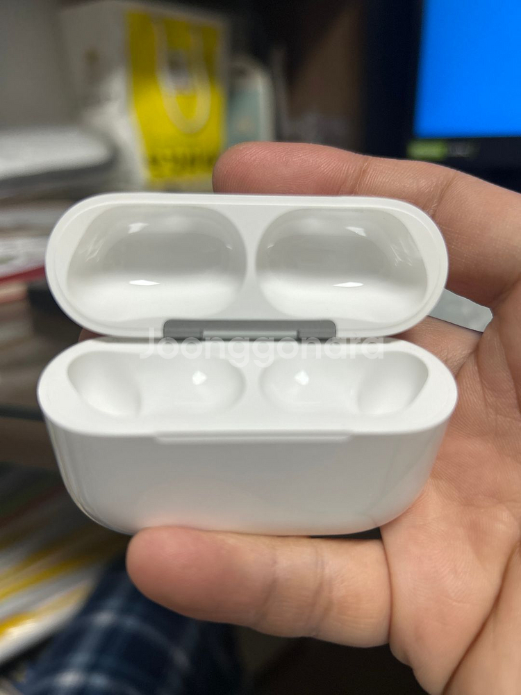 에어팟 프로 3세대 본체--1