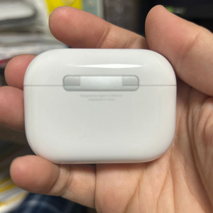 에어팟 프로 3세대 본체