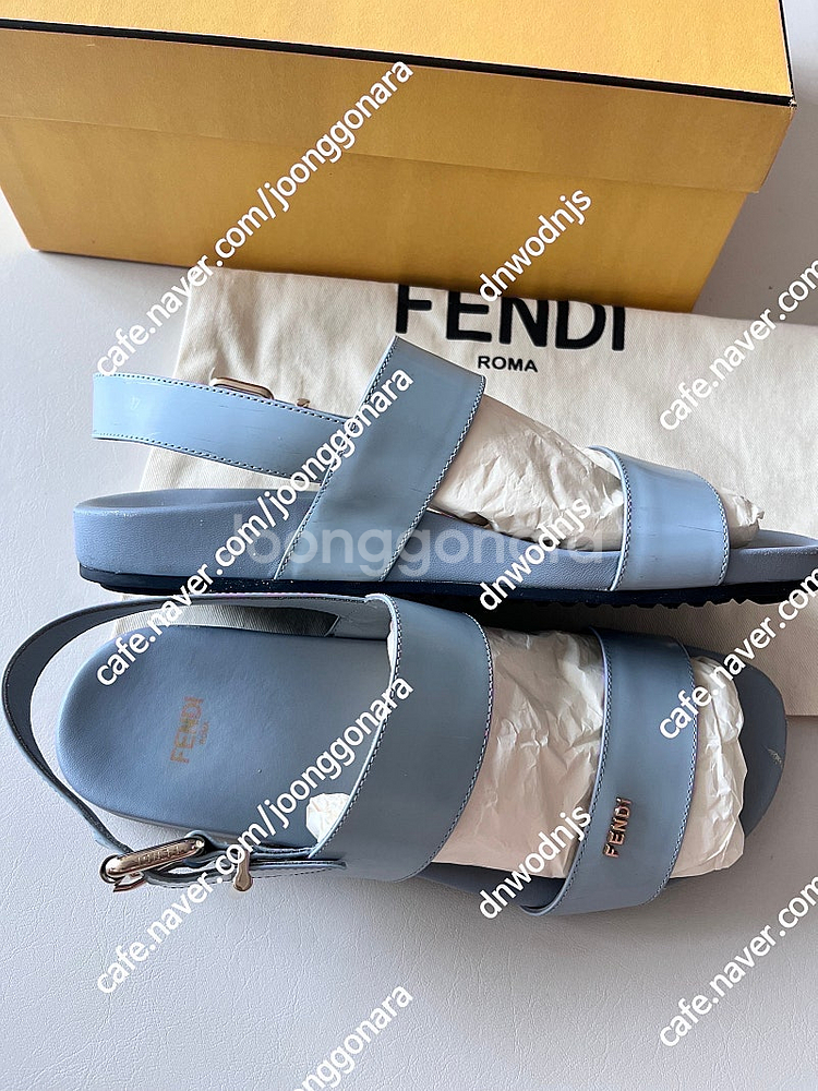 정품 펜디 여성 샌들 36(235)--1