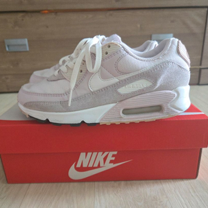 나이키 에어맥스90 운동화