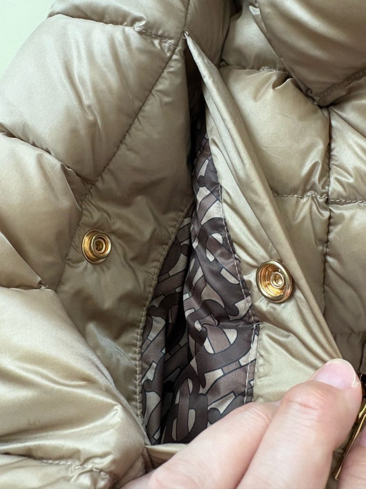 버버리 여성 경량 다운 패딩(사이즈 1)--2