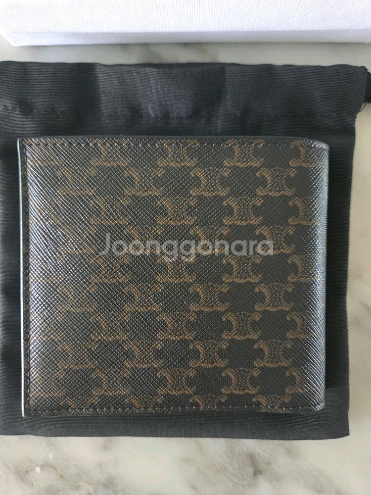 celine 셀린느 트라옹프 반지갑 새상품급--1