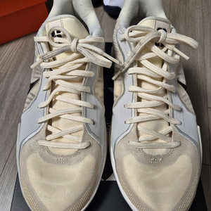 나이키 사브리나 2 코코넛밀크 w270사이즈