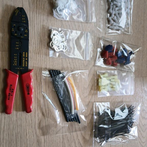 전선 관련 공구 수공구 자재(케이블 타이, 전선 연결 단자, 수축튜브, 압착 단자 등) - 광주광역시