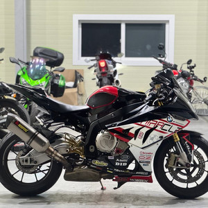 BMW S1000RR 14년식 아크라 구변완료 차량 판매합니다 이미지