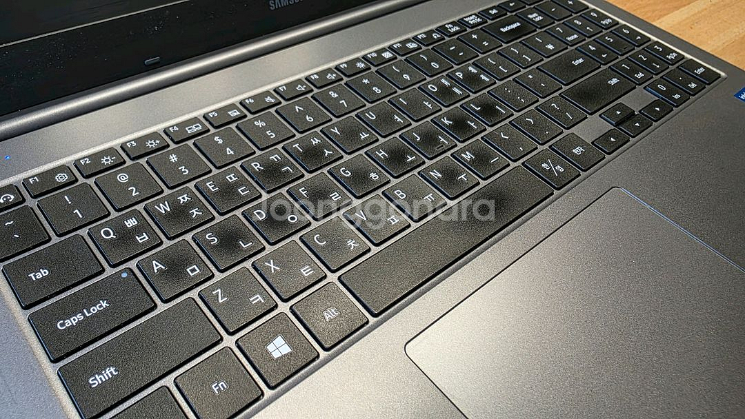 삼성 노트북 플러스2, NT551XDA, 새배터리 포함--6