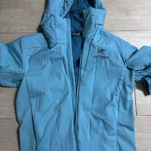 아크테릭스 아톰 LT 후디 솔레스 M