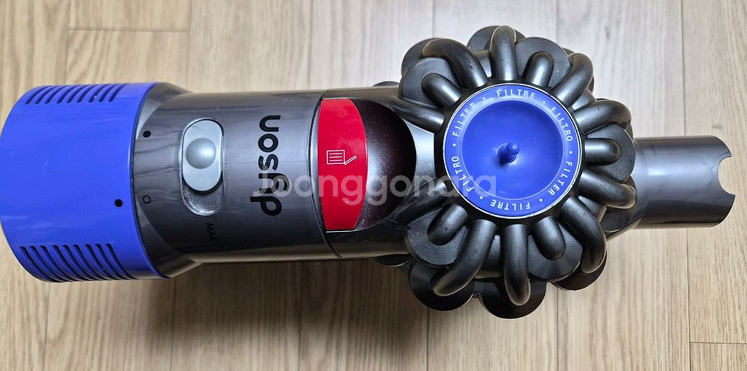 깨끗하게 세척한 다이슨 무선 청소기 V8(24분 연속동작)--2