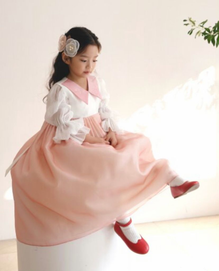 모리앙 한복 7세 여아 한복 팝니다.--2