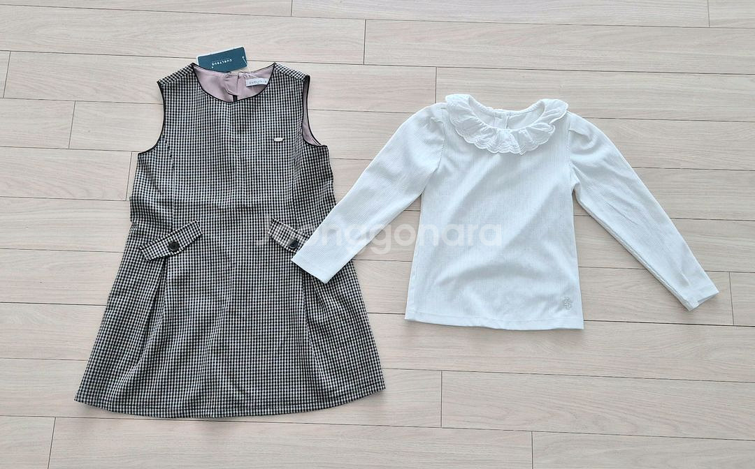 새제품)컬리수 체크 원피스120+ 컬리수 레이스카라 티셔츠120+덤(5벌)--2