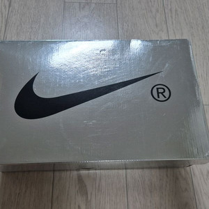 오프화이트 덩크 남노 미시건 255