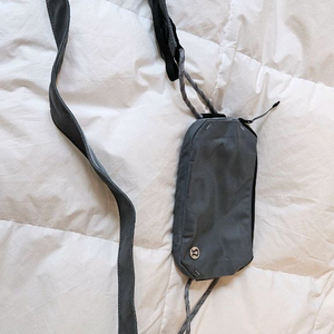 룰루레몬 슬링백 가방