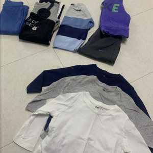 아기 옷 일괄 (H&M, Nike, Cath Kids) 8벌 (6개월-12개월)