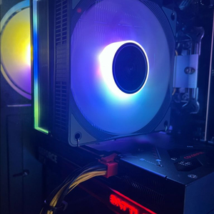 [개인] 게이밍 컴퓨터 RTX 5060 / 32G / 9600X 게이밍 PC