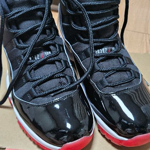 조던11 레트로 브레드 2019 (285)