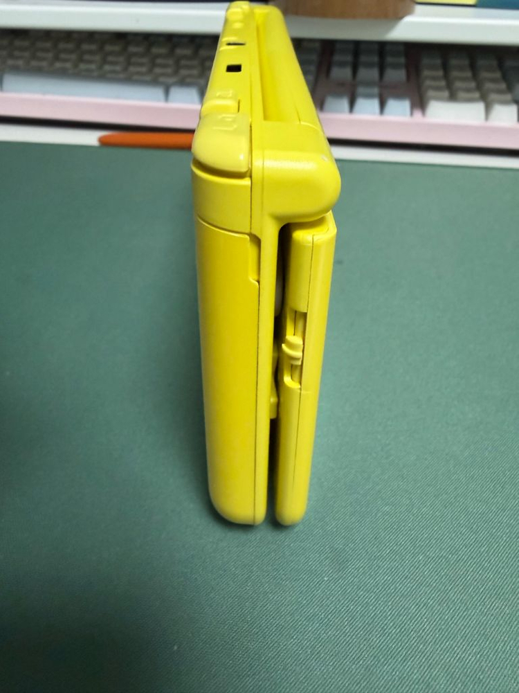 닌텐도 new 3ds xl 피카츄 에디션(뱅크무버) 이미지