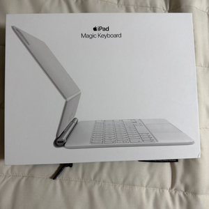 애플 아이패드 11인치 매직키보드 케이스