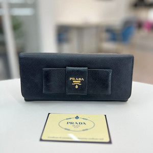 [중고명품 럭스올 울산점]라다 사피아노 리본장식 금장 장지갑 이미지