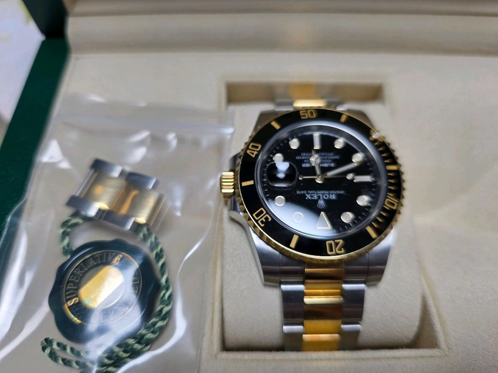 롤렉스서브마리너 흑곰 40mm 시계 이미지