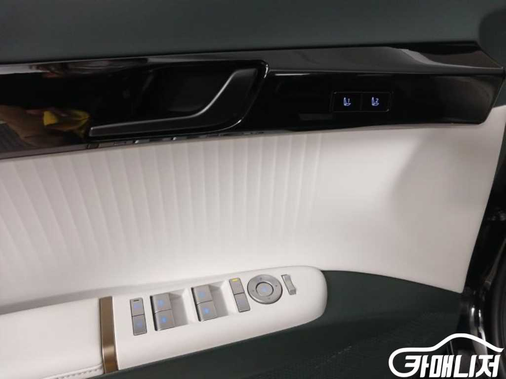 [현대]그랜저 (GN7) 가솔린 2.5 2WD 캘리그래피 (5인승) #가을특가 이미지