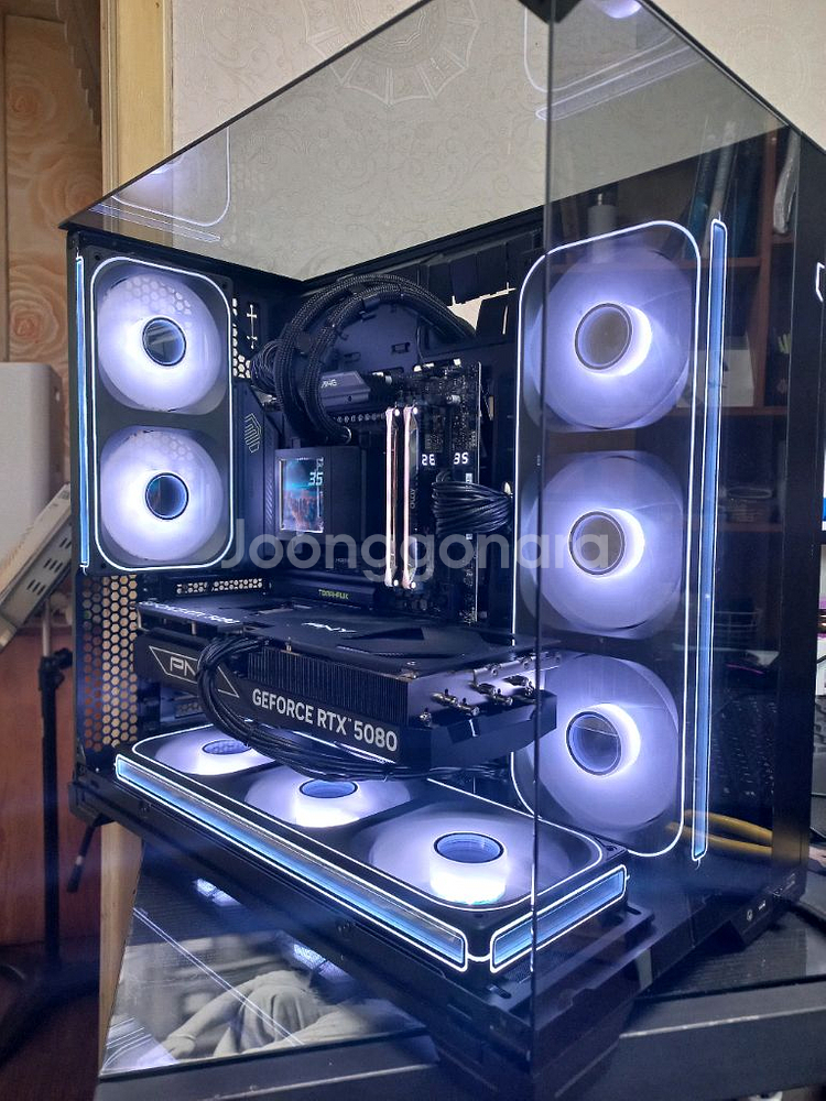 9800x3d 5080 리안리 비전 고사양 컴퓨터--1