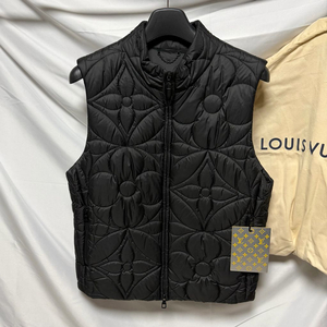 [S+급/48] 루이비통 모노그램 플라워 패딩 조끼 풀