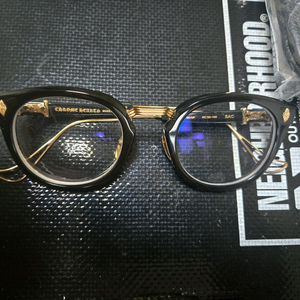 크롬하츠 삭 SAC 검/금 모델