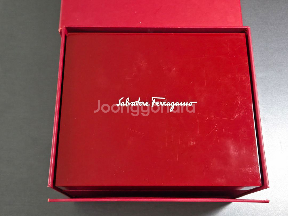 페레가모 간치니 시계--6