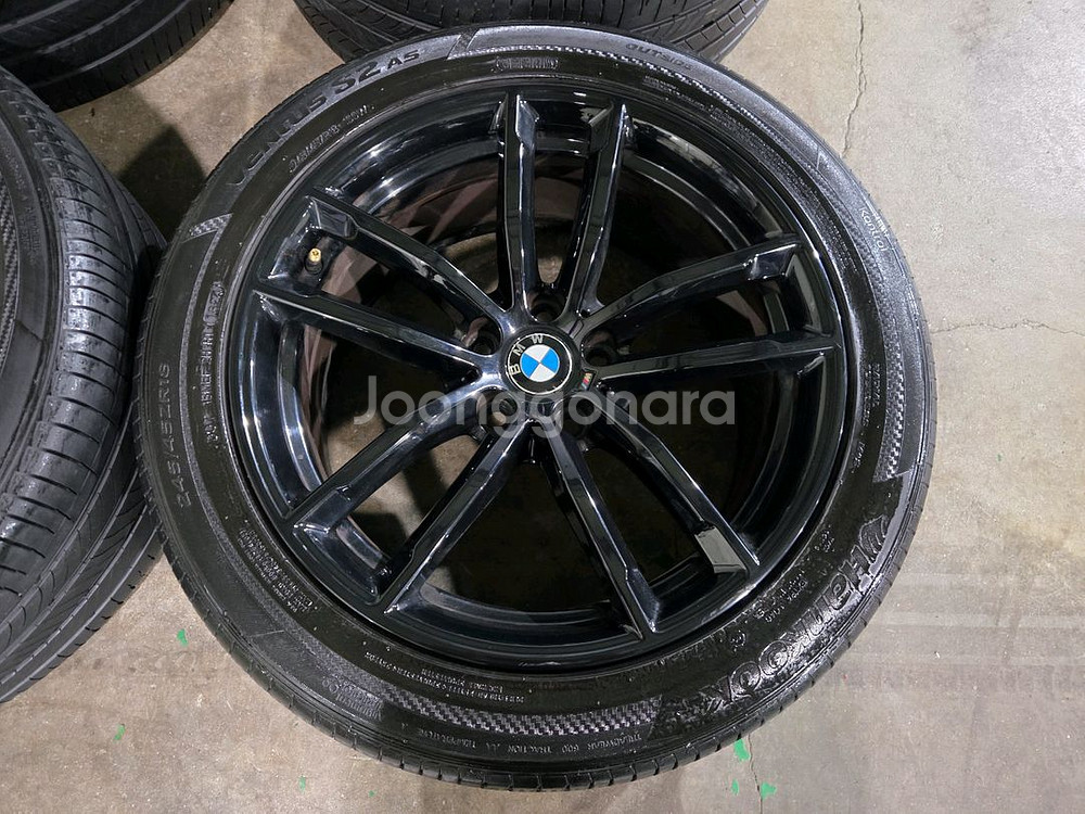 Bmw G30 5시리즈 662M 블랙 18인치 휠타이어--1