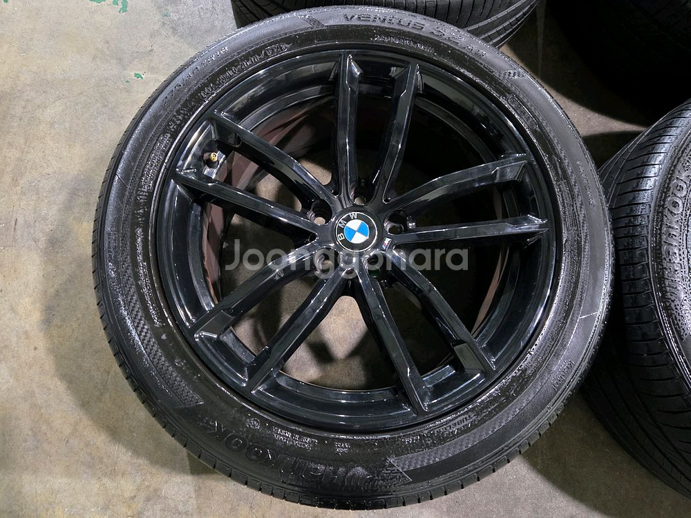 Bmw G30 5시리즈 662M 블랙 18인치 휠타이어--3
