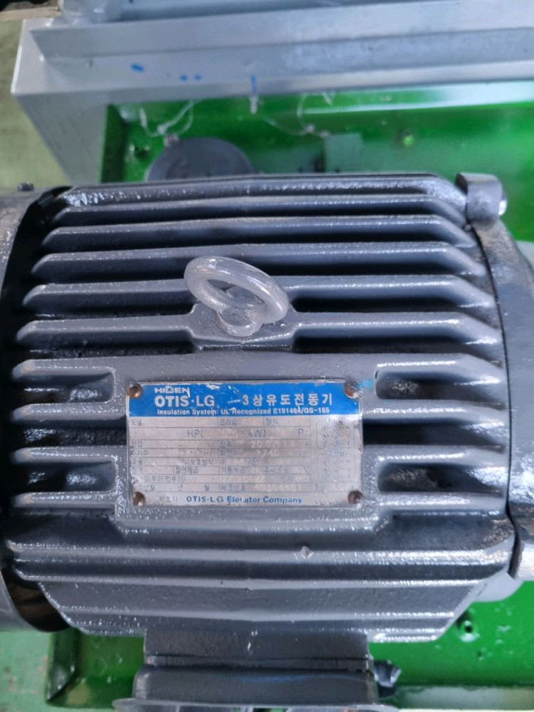 4주식 유압프레스 이미지