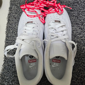 나이키 에어포스1 로우 화이트 이미지