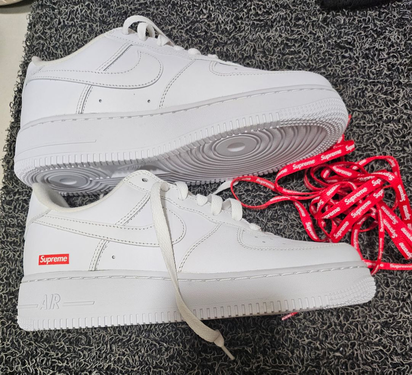 나이키 에어포스1 로우 화이트 이미지