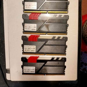 GeIL EVO X 시리즈 DDR4 3000 8GB 램 4개 세트