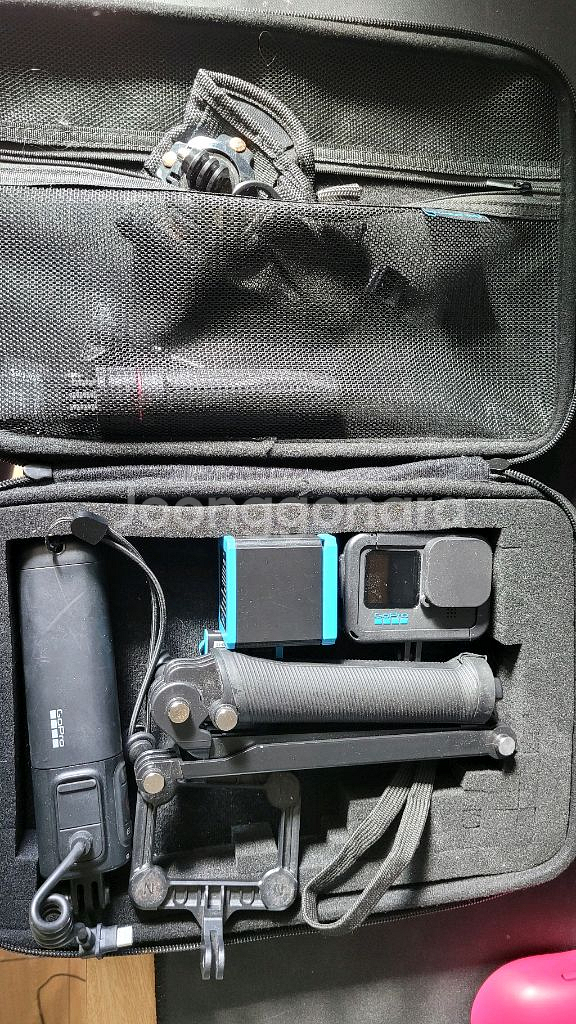 고프로 히어로 10+볼타 보조배터리 판매 합니다--0