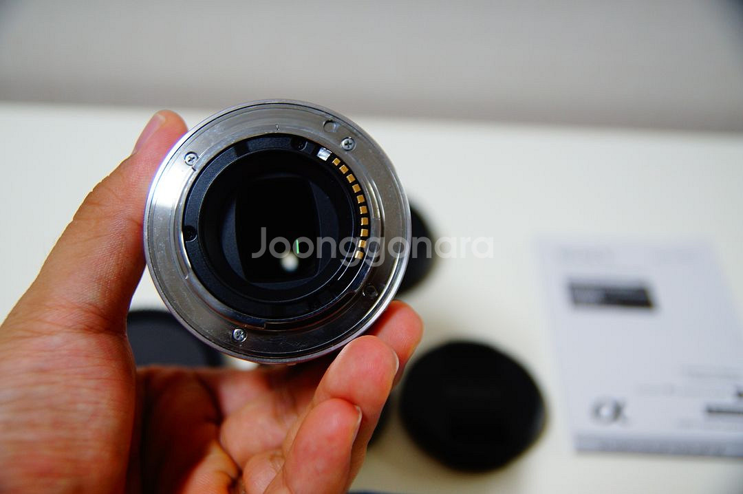 [소니] 30마 SEL 30mm f3.5 MACRO 팝니다.(18.5만원)--2