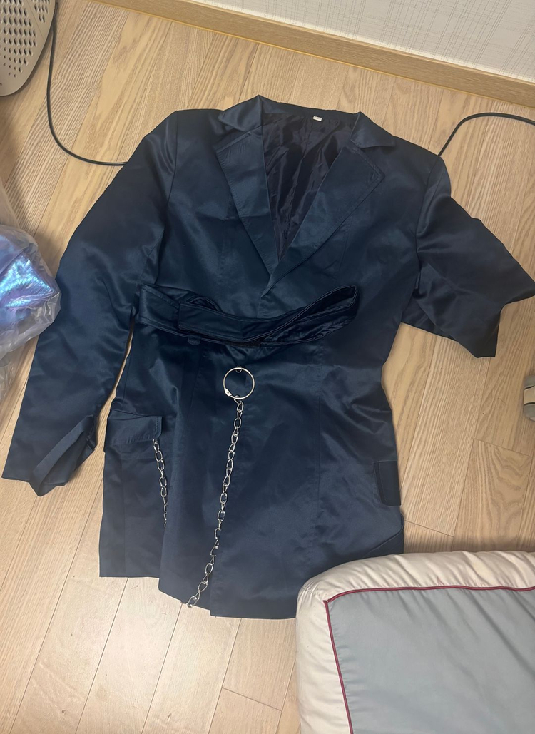 롤 캐릭터 코스프레 의상 세트 (시네마틱 아리, kda 등등) 4가지 이미지