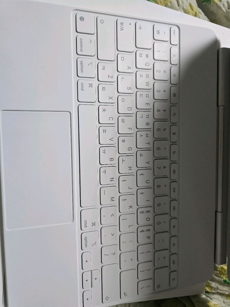 아이페드에어13용 매직키보드 A3340--2