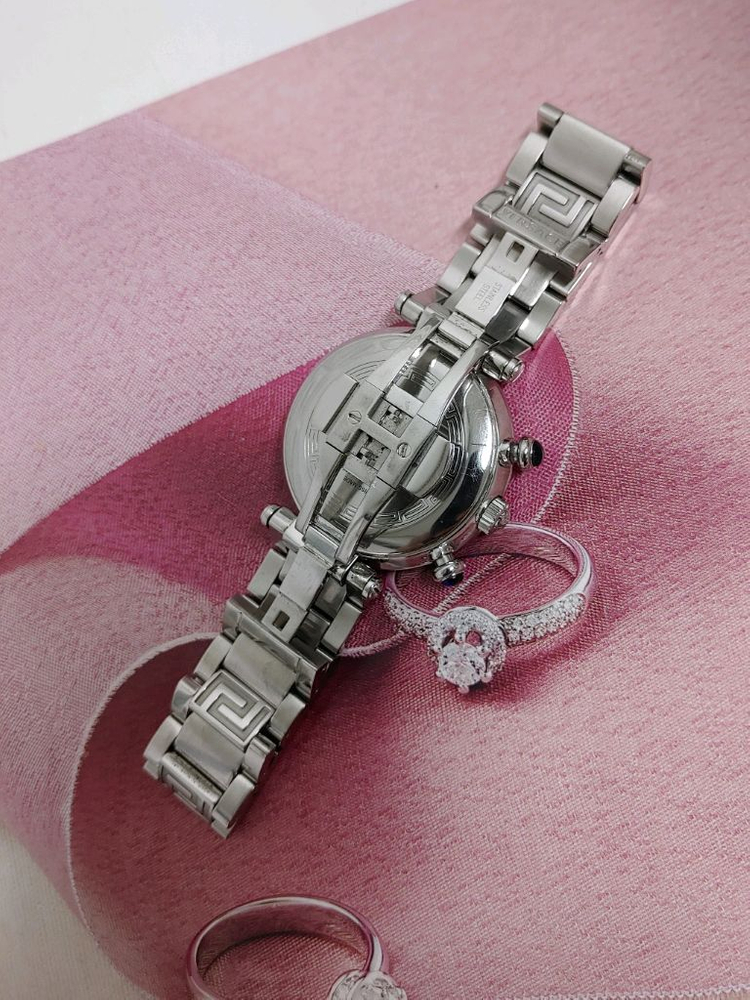 베르사체 다이아 자개판 크로노메탈시계(공용) 이미지