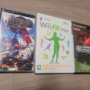 psp 마계전기 wii 위핏플러스 ps2위닝8 각각 같이 팔아요.
